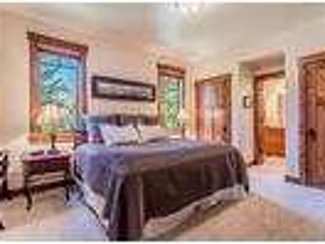 4 Beds/3.5 Baths Direct views of ski area out the front, and south valley views