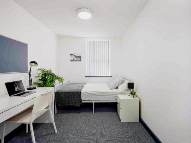 4 Beds 3 Baths