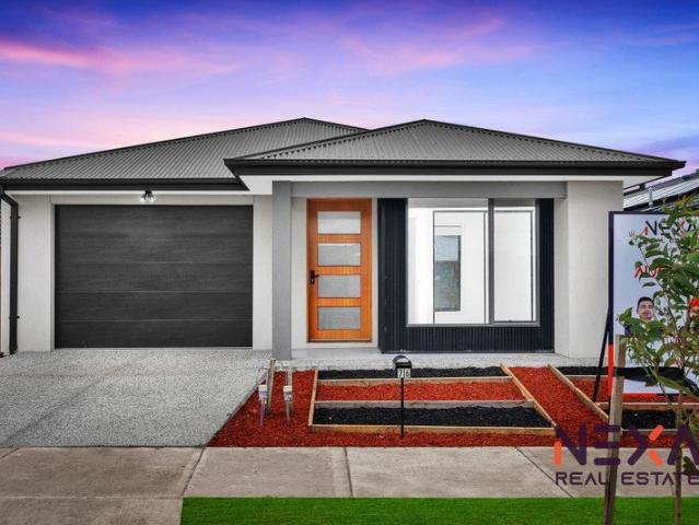 4 Beds Contemporary Family Residence