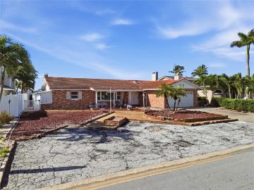 4 Bellevue Dr, Treasure Island, FL 33706 | MLS #TB8496