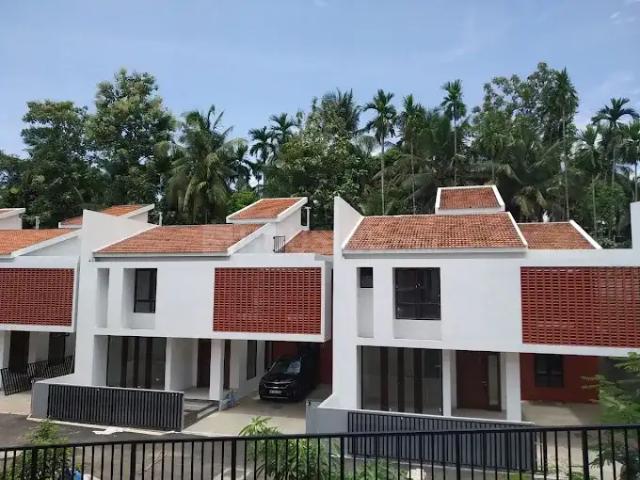 4 BHK Villa in Thondayad for rent Kozhikode. The reference number is 18353110