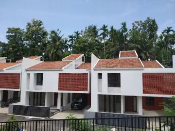 4 BHK Villa in Thondayad for rent Kozhikode. The reference number is 18353110