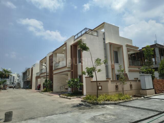 4 BHK Villa in Thazhambur for resale Chennai. The reference number is 20686263