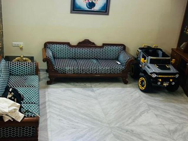 4 BHK Villa in Thaltej for resale Ahmedabad. The reference number is 16191832