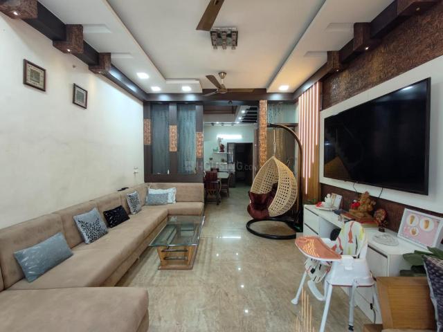 4 BHK Villa in Thaltej for resale Ahmedabad. The reference number is 20305473