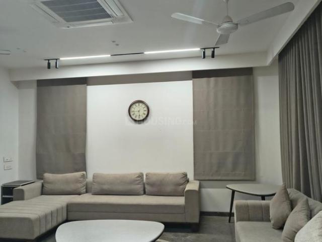 4 BHK Villa in Thaltej for resale Ahmedabad. The reference number is 20437144