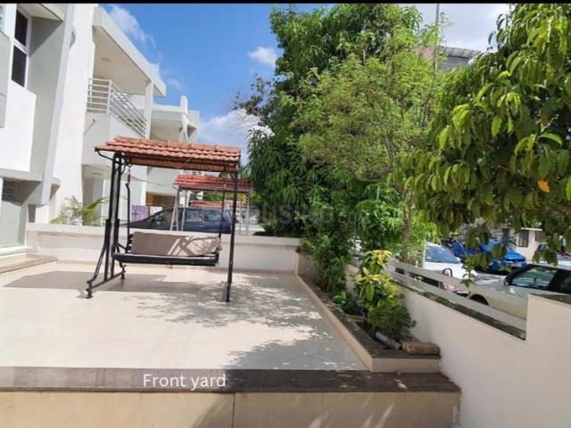 4 BHK Villa in Thaltej for resale Ahmedabad. The reference number is 20672317