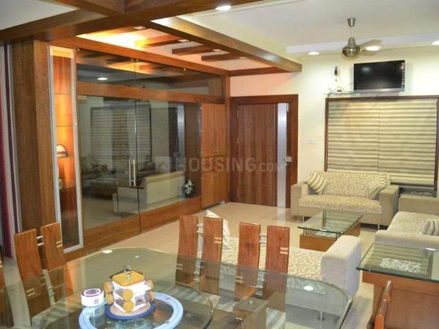 4 BHK Villa in Thaltej for resale Ahmedabad. The reference number is 20777948
