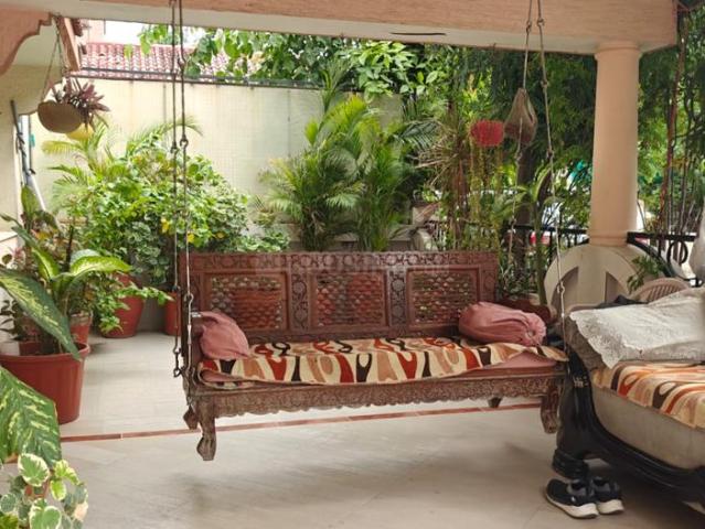 4 BHK Villa in Thaltej for resale Ahmedabad. The reference number is 21058796