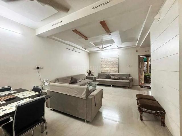 4 BHK Villa in Thaltej for resale Ahmedabad. The reference number is 21284072
