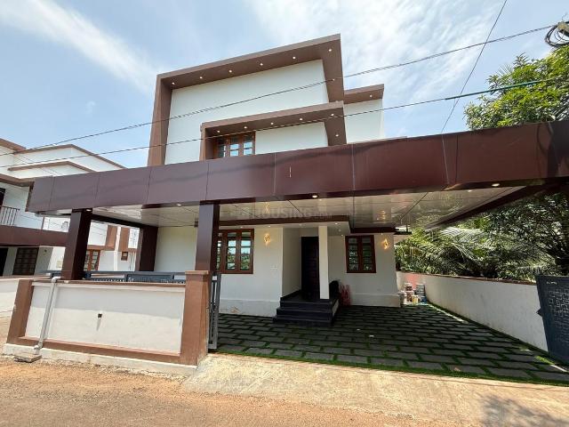 4 BHK Villa in Thevakkal for resale Kochi. The reference number is 21119532