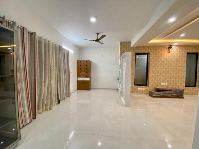 4 BHK Villa in Varanasi for resale Bengaluru. The reference number is 20733642