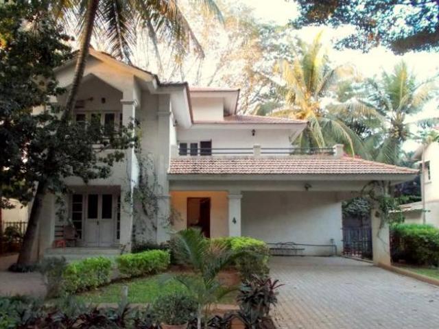 4 BHK Villa in Whitefield for resale Bengaluru. The reference number is 21080962