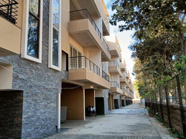 4 BHK Villa in Agrahara Layout for resale Bengaluru. The reference number is 21140053