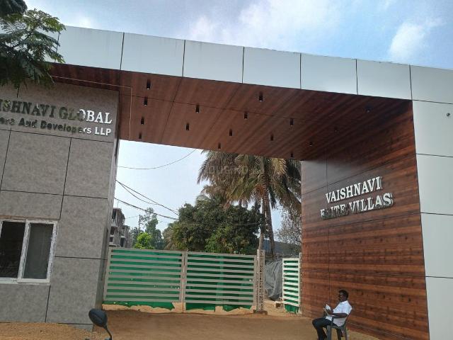 4 BHK Villa in Adibatla for resale Hyderabad. The reference number is 20105968