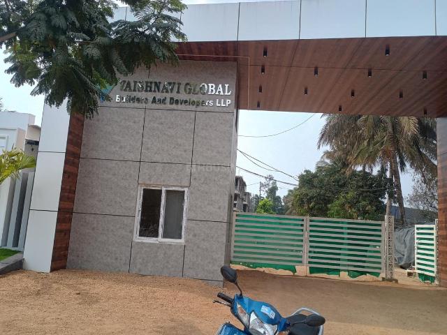 4 BHK Villa in Adibatla for resale Hyderabad. The reference number is 20106207
