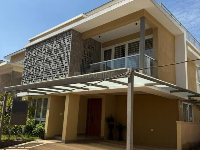 4 BHK Villa in Aluva for resale Kochi. The reference number is 20712769