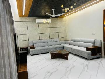 4 BHK Villa in Ambawadi for resale Ahmedabad. The reference number is 19754273