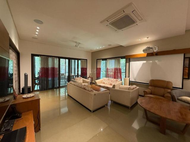 4 BHK Villa in Ambawadi for resale Ahmedabad. The reference number is 20287482
