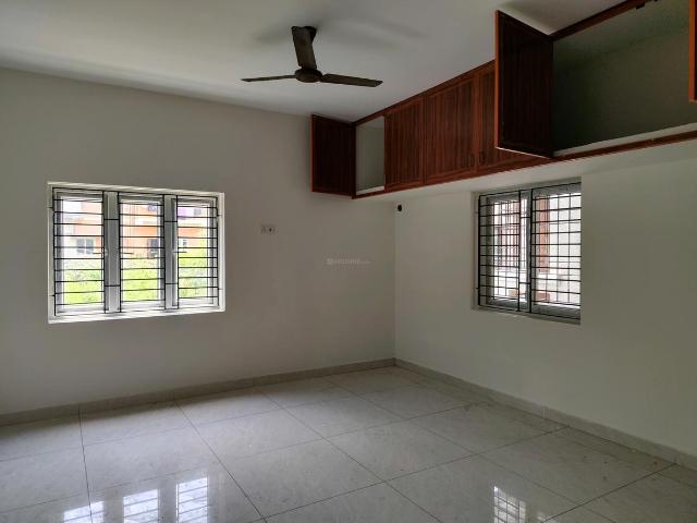 4 BHK Villa in Ambattur Industrial Estate for rent Chennai. The reference number is 20472502
