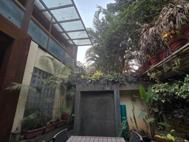 4 BHK Villa in Ashok Nagar for resale Bengaluru. The reference number is 21281434