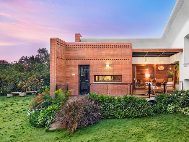 4 BHK Villa in Bettahalsoor for resale Bengaluru. The reference number is 17119431