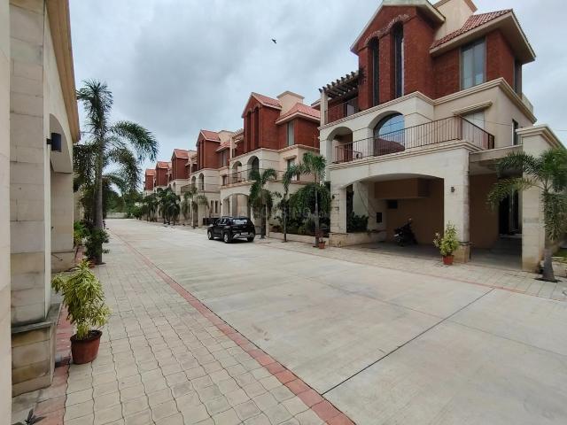 4 BHK Villa in Bhayli for resale Vadodara. The reference number is 17779997