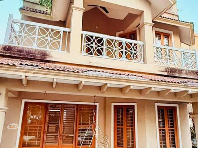 4 BHK Villa in Bhadaj for rent Ahmedabad. The reference number is 21302705
