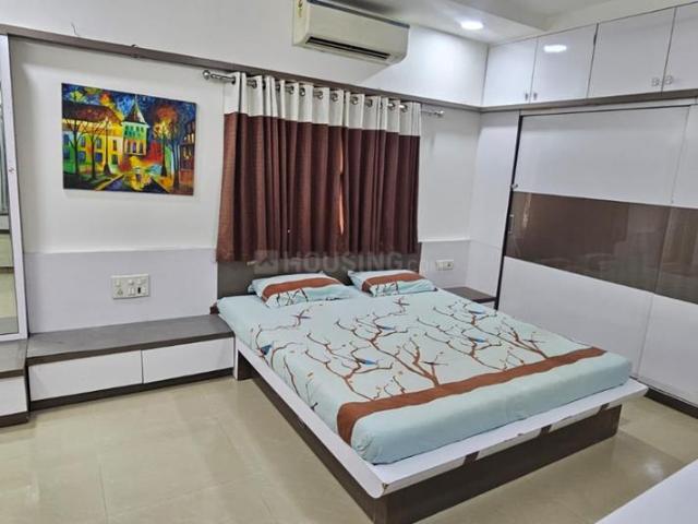 4 BHK Villa in Bodakdev for rent Ahmedabad. The reference number is 21232166