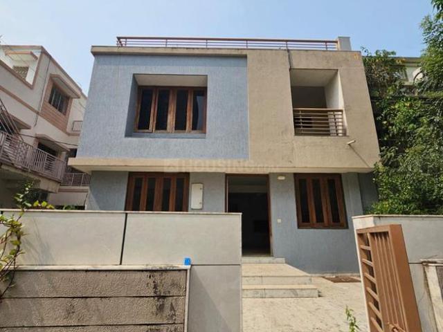 4 BHK Villa in Bopal for resale Ahmedabad. The reference number is 21296179