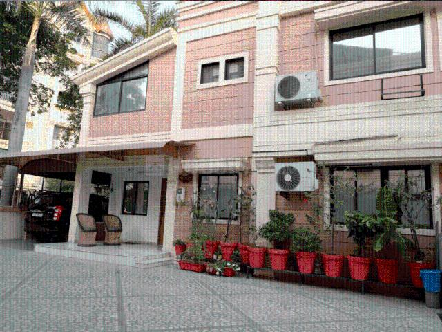 4 BHK Villa in Chandkheda for resale Ahmedabad. The reference number is 19724311