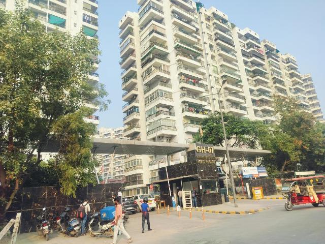 4 BHK Villa in Crossings Republik for resale Ghaziabad. The reference number is 20307435