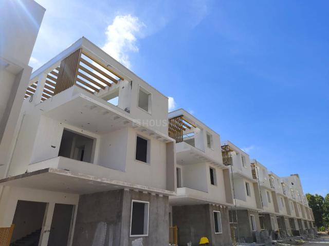 4 BHK Villa in Devaryamjal for resale Secunderabad. The reference number is 20124700
