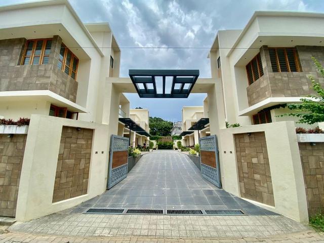 4 BHK Villa in Edappally for resale Kochi. The reference number is 20030688