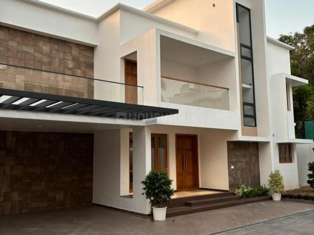 4 BHK Villa in Edappally for resale Kochi. The reference number is 20502168