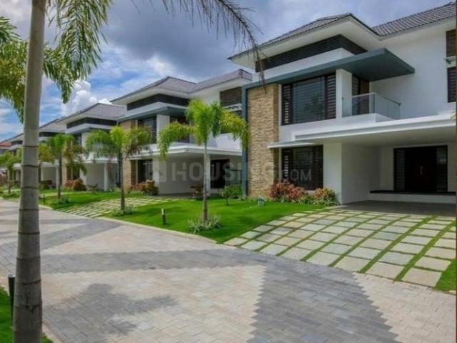4 BHK Villa in Edappally for resale Kochi. The reference number is 20713972