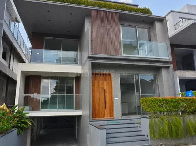 4 BHK Villa in Edappally for resale Kochi. The reference number is 21094338