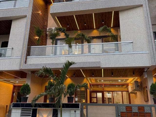 4 BHK Villa in Gandhi Path West for resale Jaipur. The reference number is 19520808