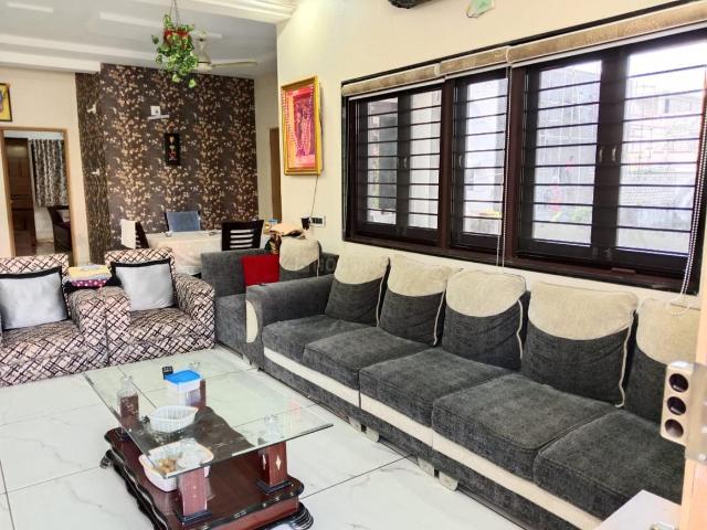 4 BHK Villa in Ghuma for rent Ahmedabad. The reference number is 20946456