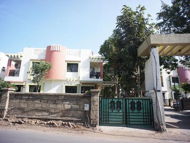 4 BHK Villa in Ghuma for resale Ahmedabad. The reference number is 19381713