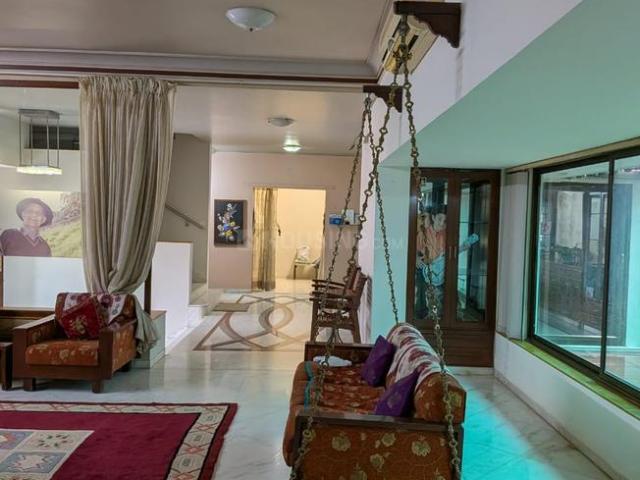 4 BHK Villa in Gurukul for rent Ahmedabad. The reference number is 18186175