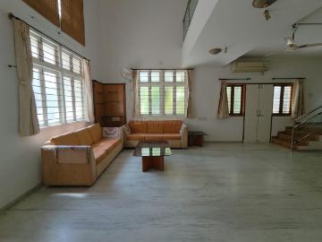 4 BHK Villa in Gurukul for resale Ahmedabad. The reference number is 20072662