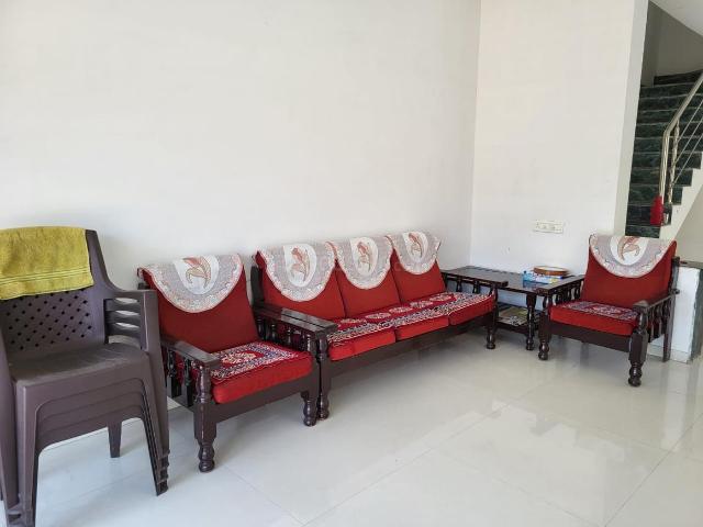 4 BHK Villa in Hathijan for rent Ahmedabad. The reference number is 20735625