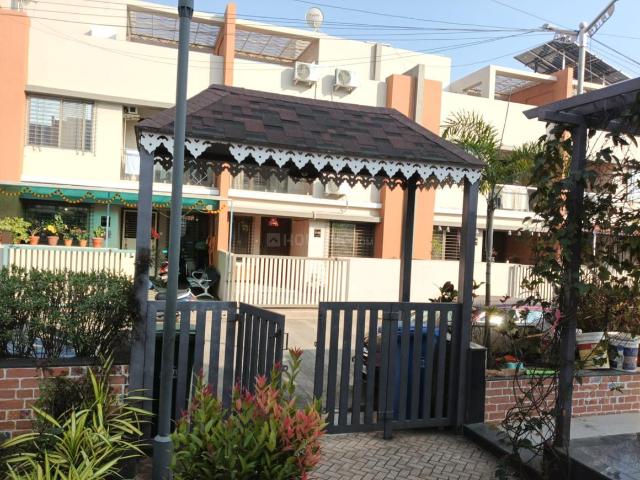 4 BHK Villa in Indira Nagar for rent Nashik. The reference number is 19995498