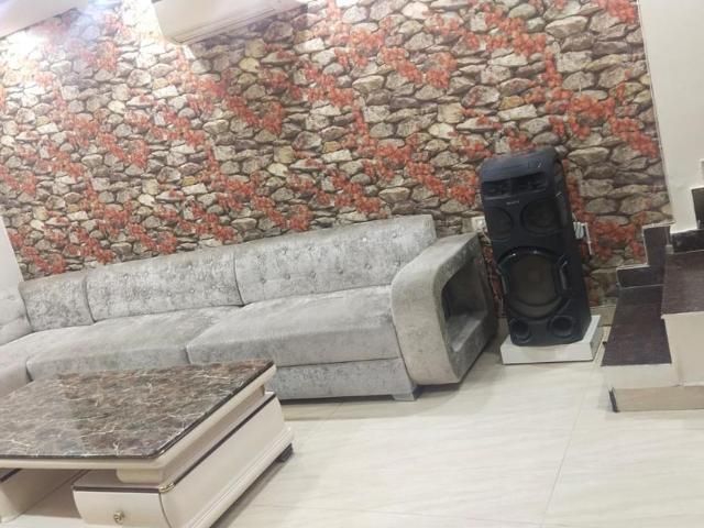 4 BHK Villa in Janakpuri for resale New Delhi. The reference number is 14020356