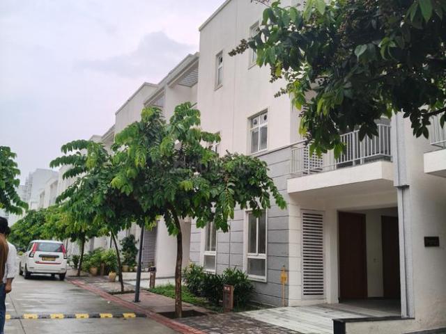 4 BHK Villa in Jaypee Greens for rent Greater Noida. The reference number is 20471815