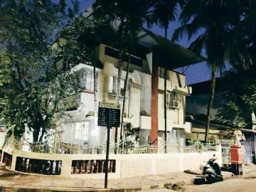 4 BHK Villa in Kandivali West for resale Mumbai. The reference number is 20317451