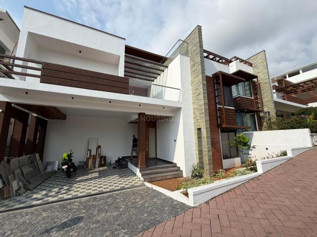 4 BHK Villa in Kakkanad for resale Kochi. The reference number is 20494201
