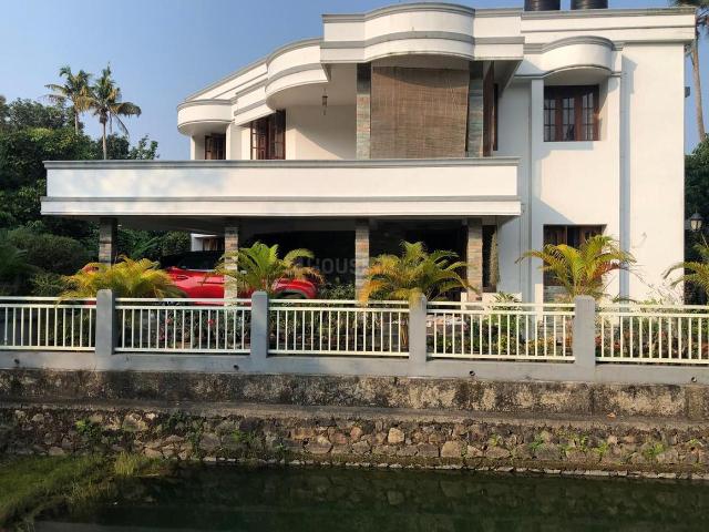 4 BHK Villa in Kakkanad for resale Kochi. The reference number is 21131196