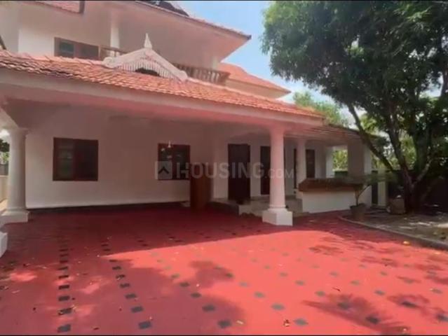 4 BHK Villa in Kakkanad for resale Kochi. The reference number is 21131203